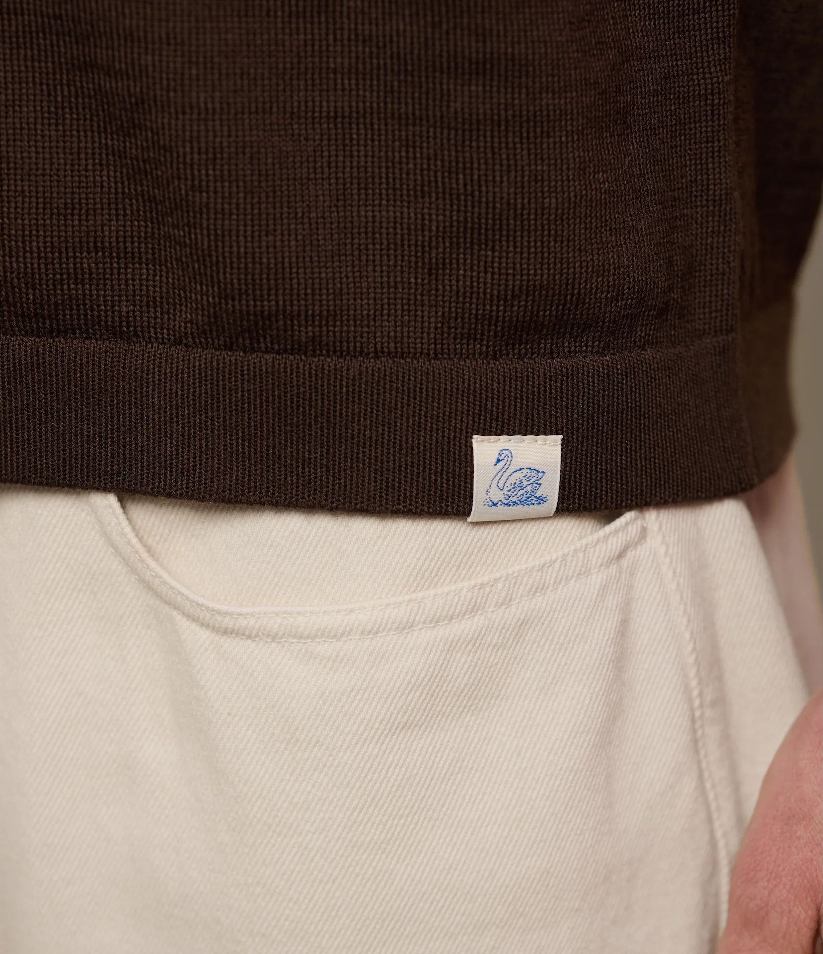 Refined Knitted Merino Wool Short Sleeve Polo Shirt - Image 4